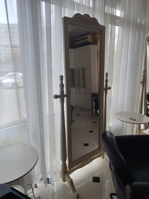 Красиве дзеркало