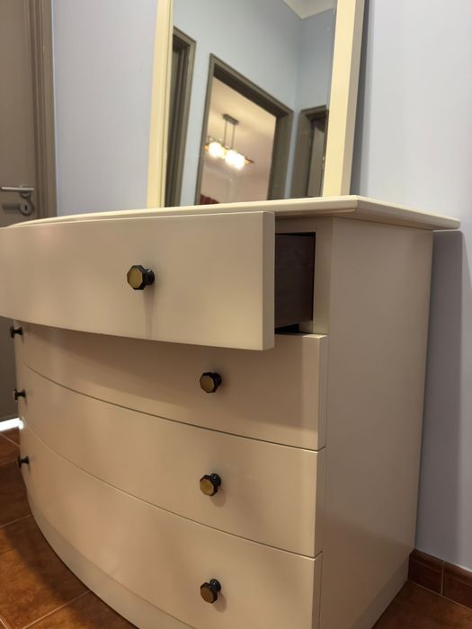 Conjunto de madeira para quarto