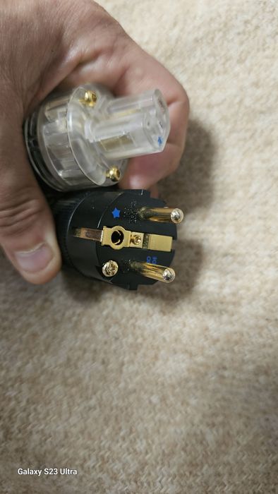 фирм Сетевые  Разьемы  WATTGATE(390i+350auevo) и OYAIDE P 079e(вилка)