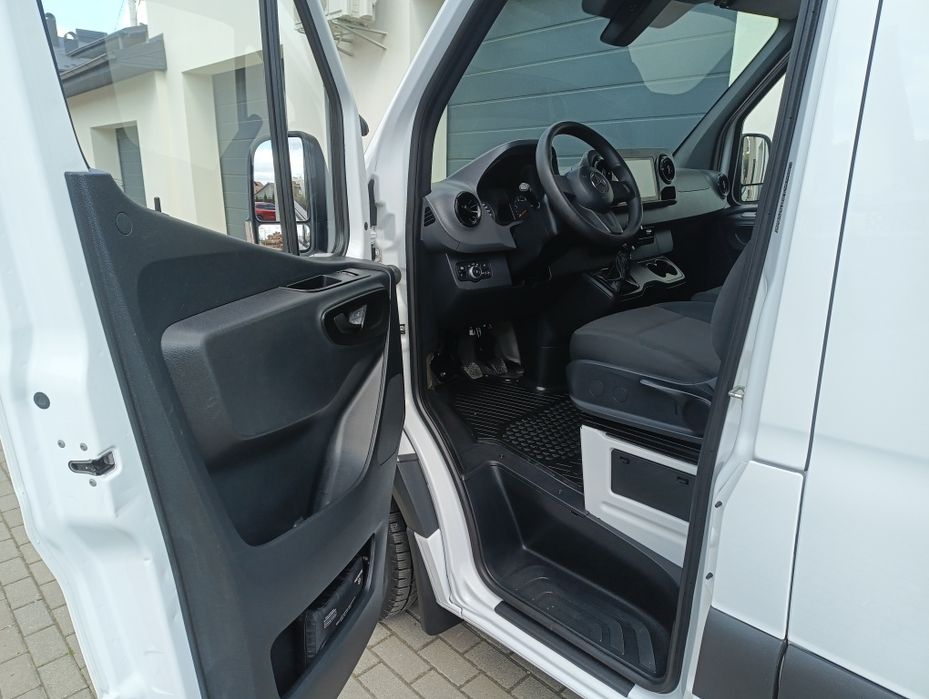 Mercedes Sprinter 907 спрінтер пасажир