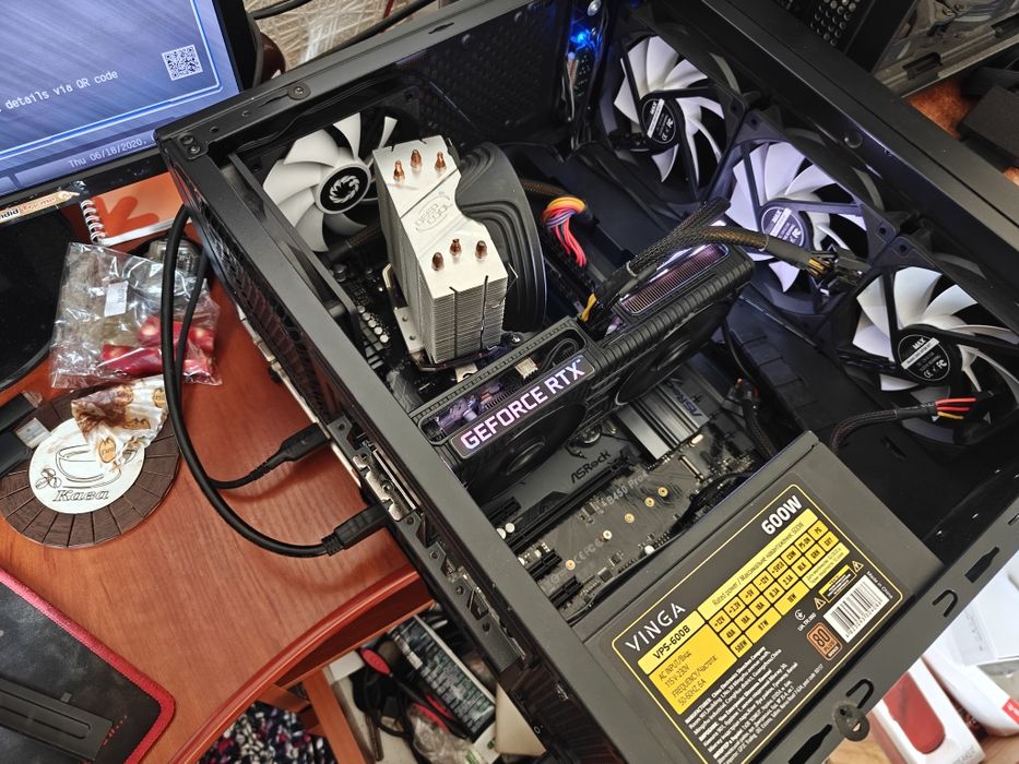 Материнська плата AsRock B450 Pro4