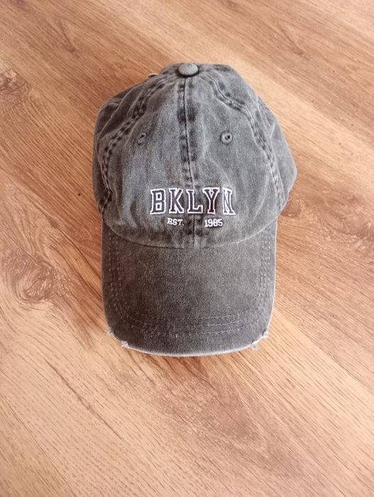 Czapka z daszkiem z przetarciami dadcap, retro