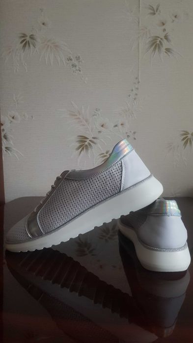 Кеди  шкіряні жіночі