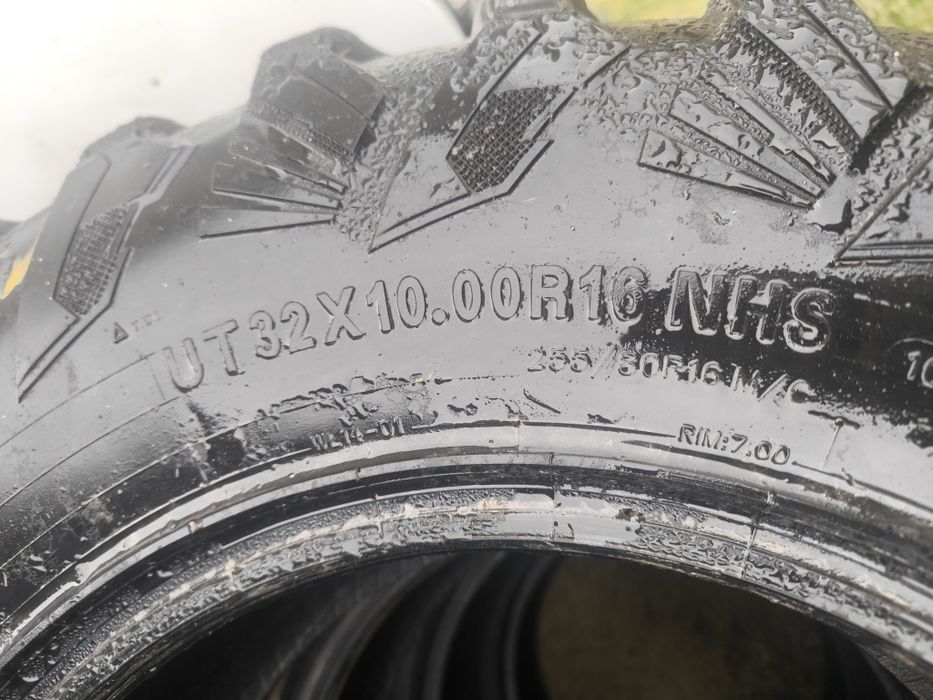 Vendo pneus 32x10r15 ou 32x10r16 ou 30x10.r15 ou 255x75r15 ou 30x10r14