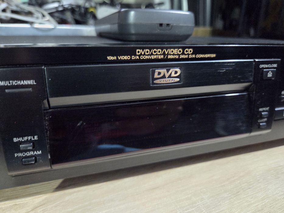 Sony DVP-S725D + Pilot   Uszkodzony