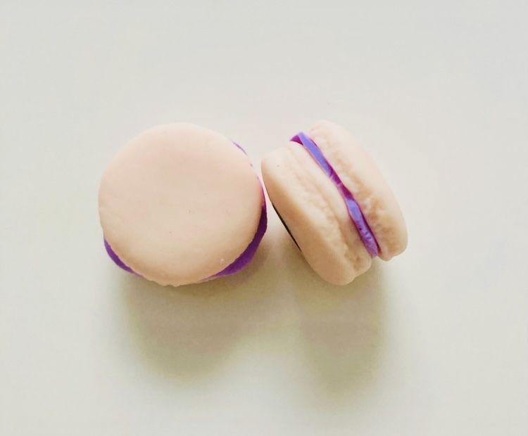 Nakrętki na wentyle samochodowe AV do roweru