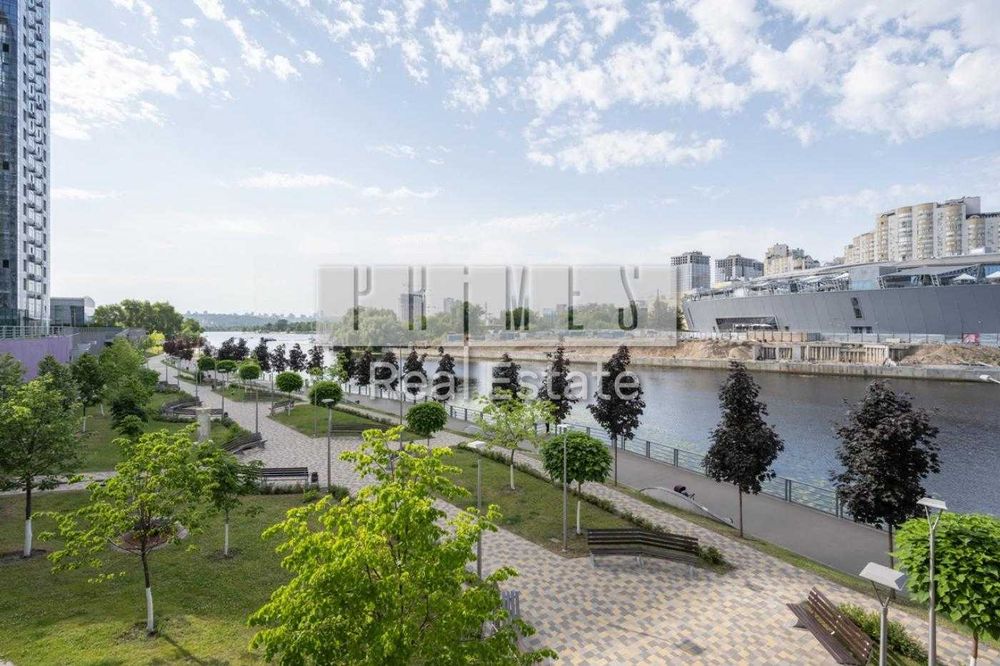 Продажа 3к квартиры 103.5м2, ЖК RiverStone, ул. Трускавецкая, 2а