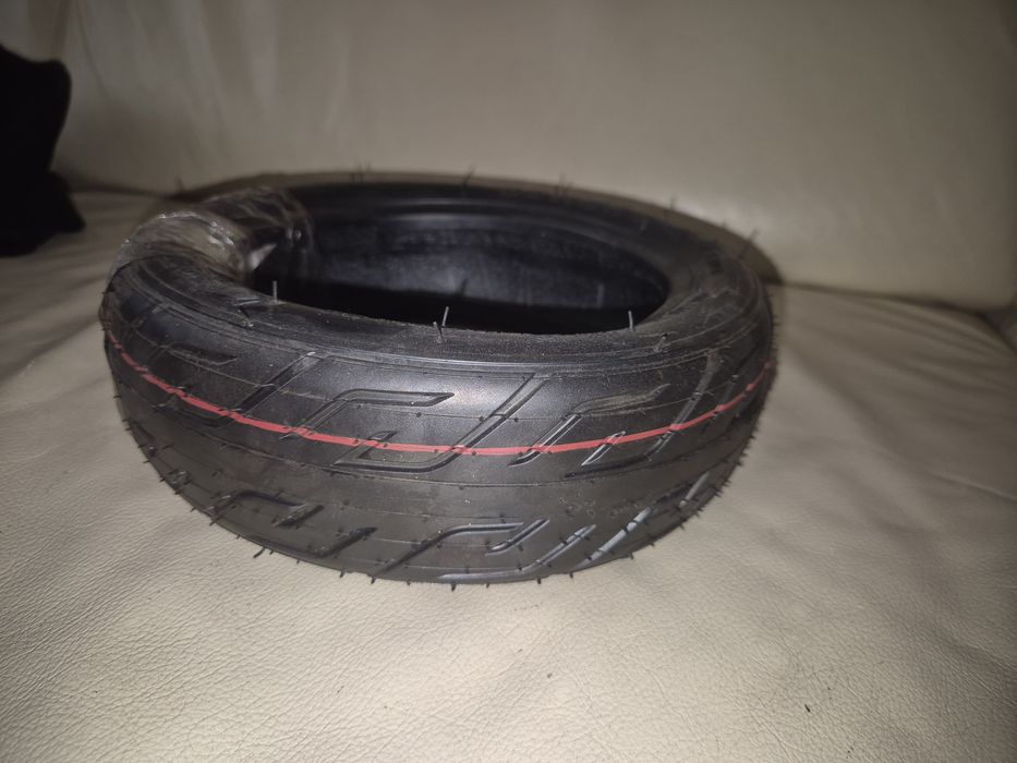 Opona do hulajnogi elektrycznej.