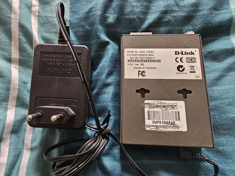Konwerter ONT DLink DMC 700SC 1000Mb/s 1Gb/s Ethernet rj45 światłowód
