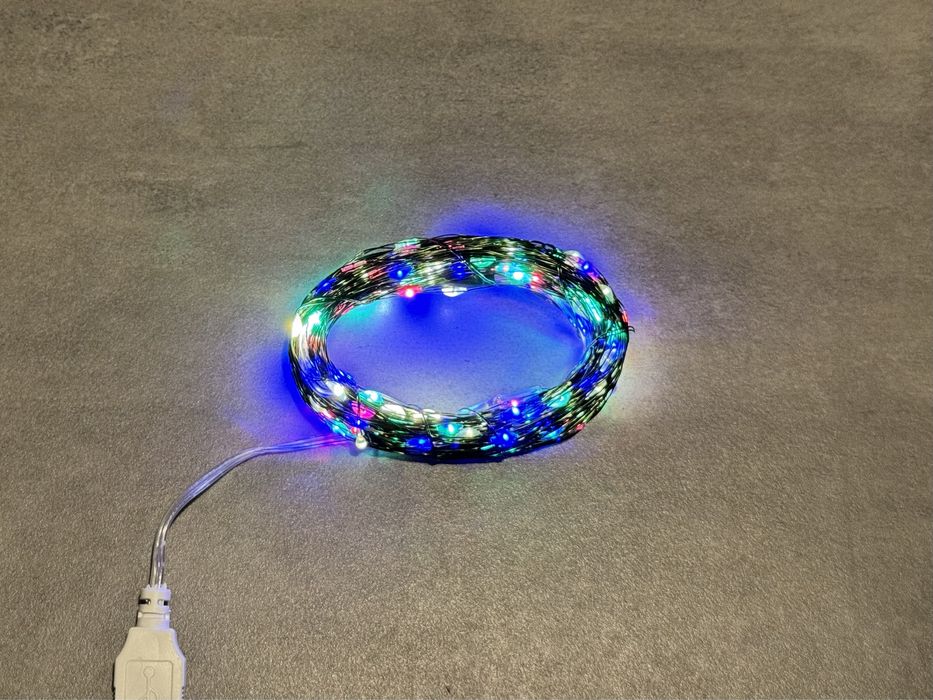 Гірлянда Роса 20 метрів кольорова на зеленому дроті від USB.