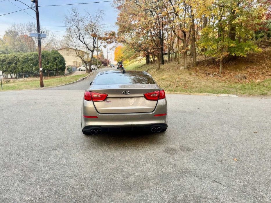 Kia Optima      2016