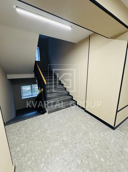 Без комісії. Нова студія з ремонтом. ЖК Молодість