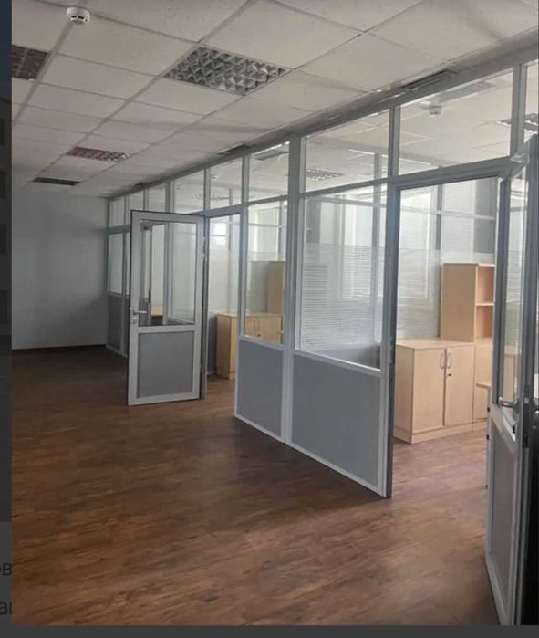 Продаж Окремо розташована будівля вул. Бориспільська Нова Дарниця