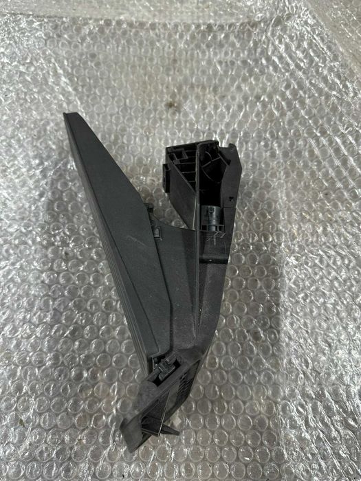 BMW E60 M57 педаль газу