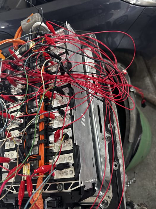 Reparação de viaturas hibridas/plug-in e electricas,gasoleo e gasolina