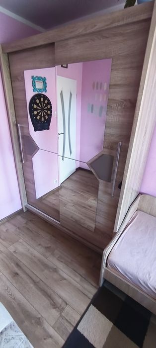 Szafa z łóżkiem plus materac