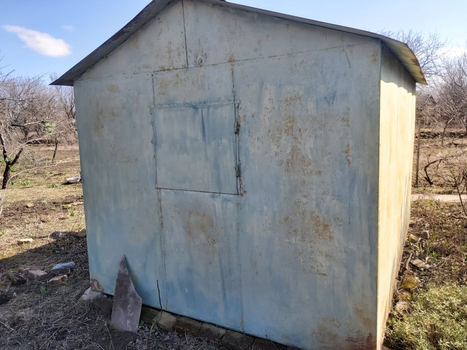 Бытовка,железный домик с полом