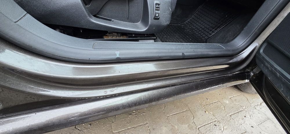 VW Passat 2012 el klapa