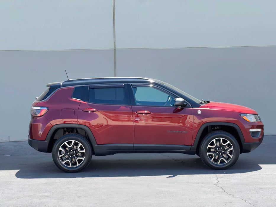 Jeep Compass Trailhawk      2021