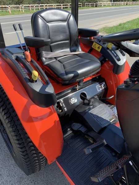 NOWY Traktorek Taro B40 HST rejestracja 40KM 4x4 opony do trawy