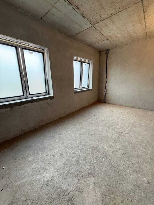 Продаю новий сучасний котедж з правом власності у Львові