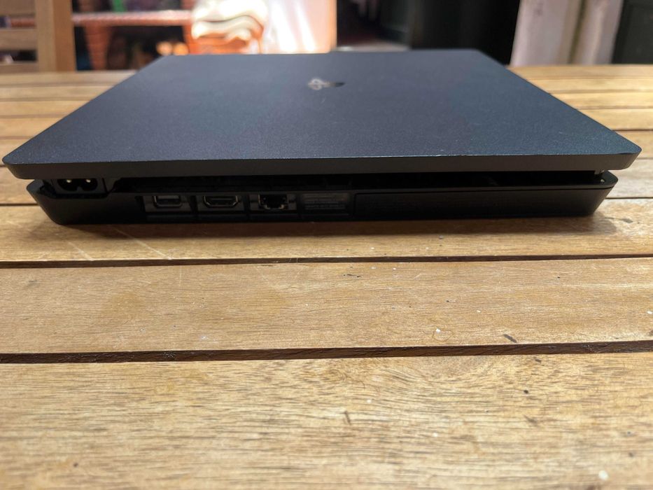 PlayStation 4 + Comando Dualshock preto