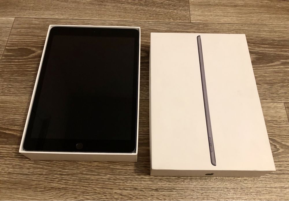 Apple iPad 8 Space Gray 10.2  2021  Wi-Fi