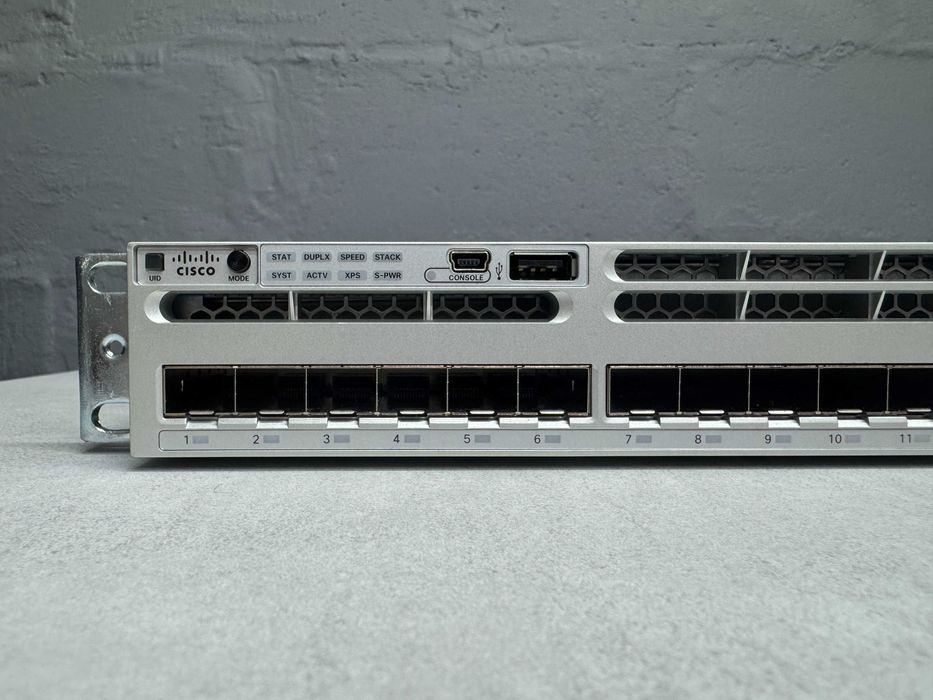 24 порта SFP+(10G) Cisco Catalyst WS-C3850-24XS-E безнал/гарантия