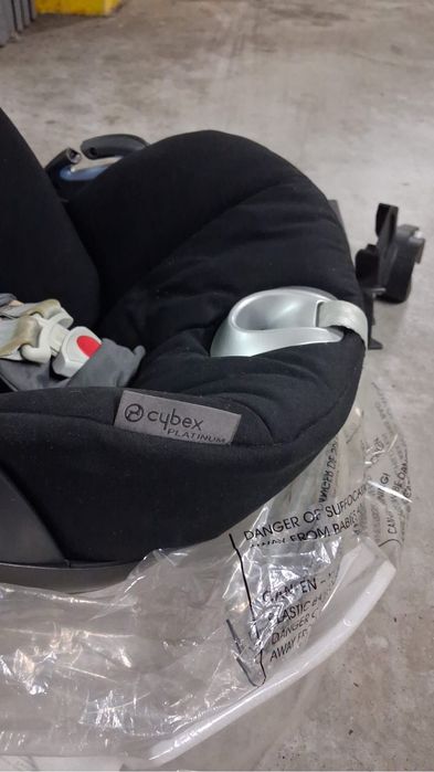 Carrinho de bebé e ovo Cybex