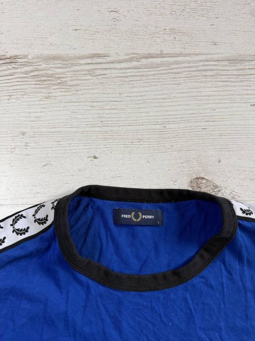 Поло fred perry на ломпасах