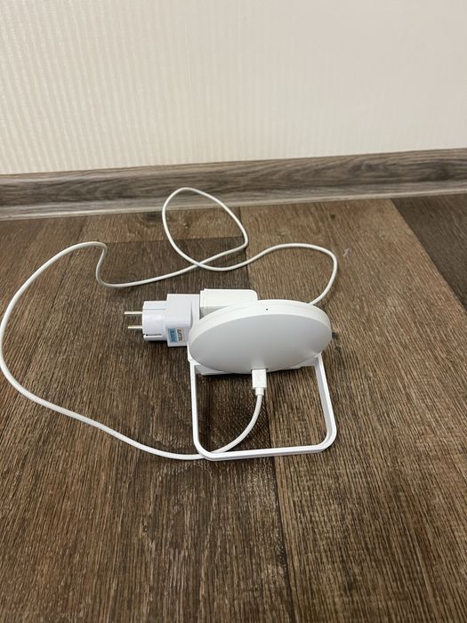 Продам безпроводную зарядку belkin