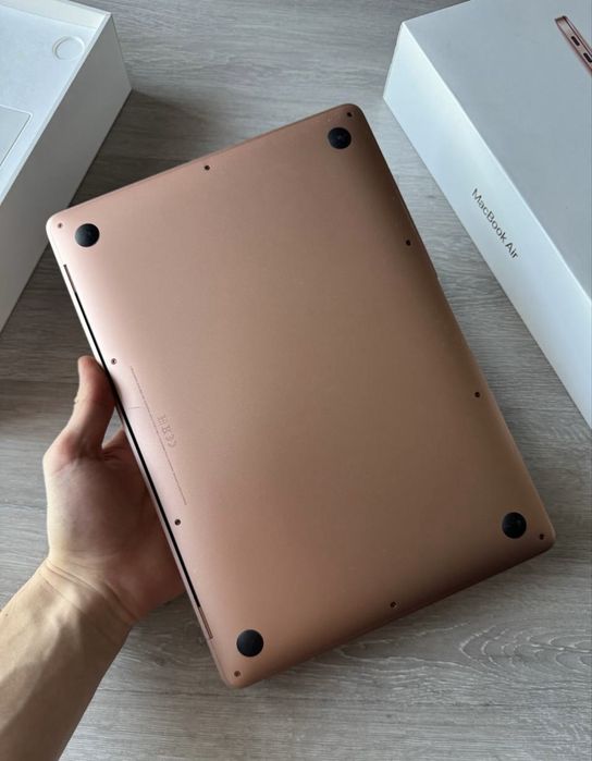 macbook air 13 (2020 рік) m1 процесор повний комплект