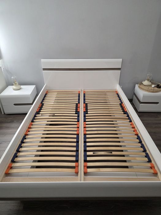 Łóżko 140x200, biały połysk