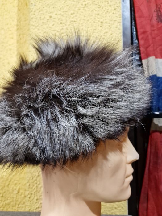 czapkę toczek futra lisa srebrnego. Czapka jeno,szop roz,S,58/59,m,