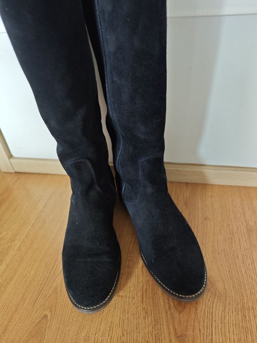 Tommy Hilfiger Wera 2 – zamszowe kozaki, granatowe, klasyka premium 39