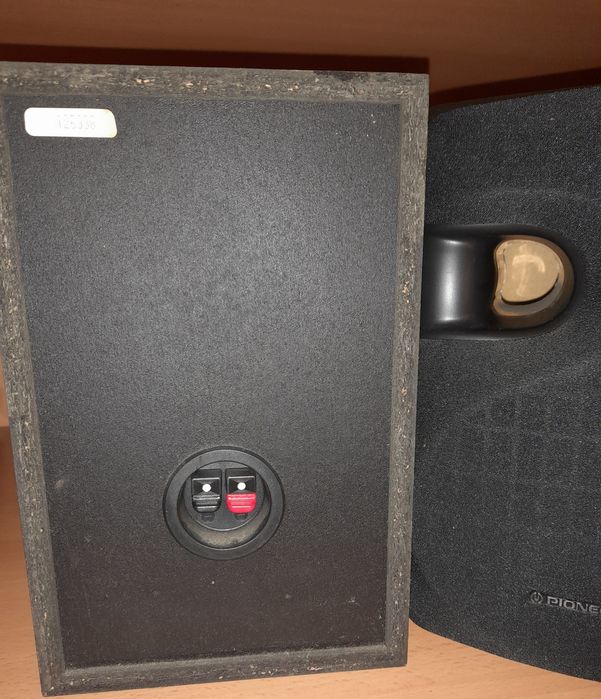 Colunas de Som Pionner