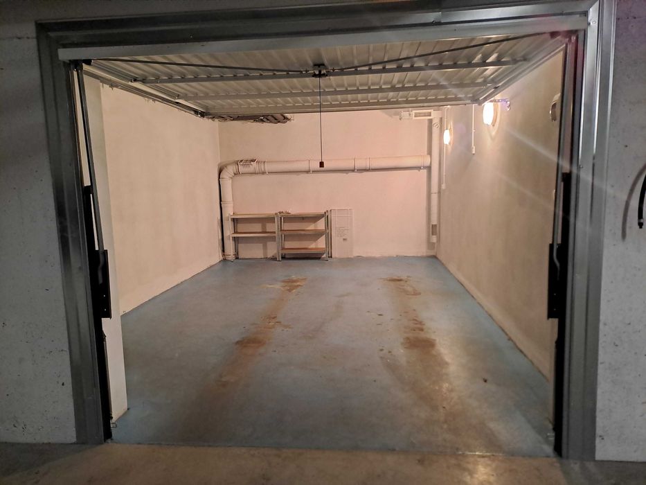 Garaz do wynajęcia 26m² (Osiedle Batorego)