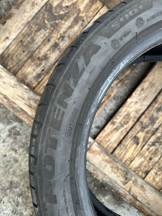 Шини 225 45 18 95Y XL Bridgestone Potenza S001 пара