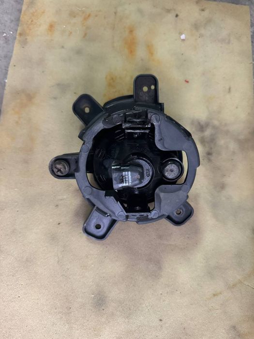 Противотуманка правая на kia picanto