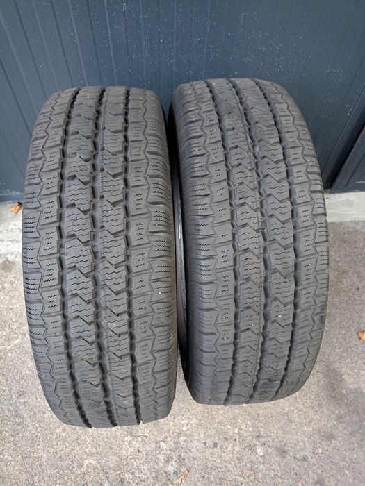 Opony Continental 215/65/16 C m+. Zimowe s