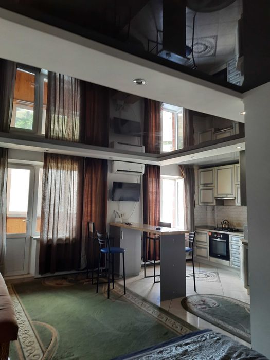 Квартира Погодинно на просп. Червоноі калини 4а