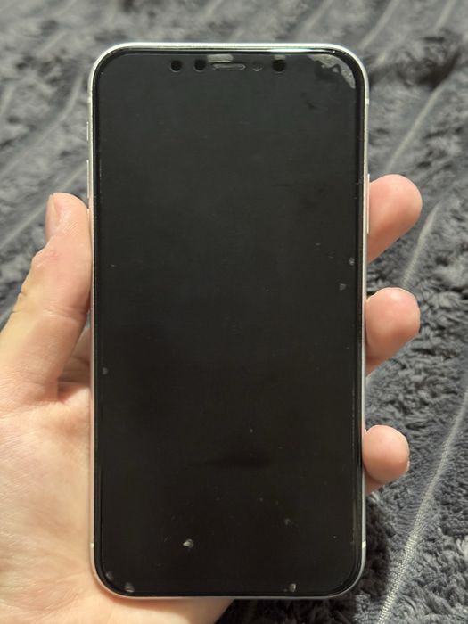 Продам Iphone XR