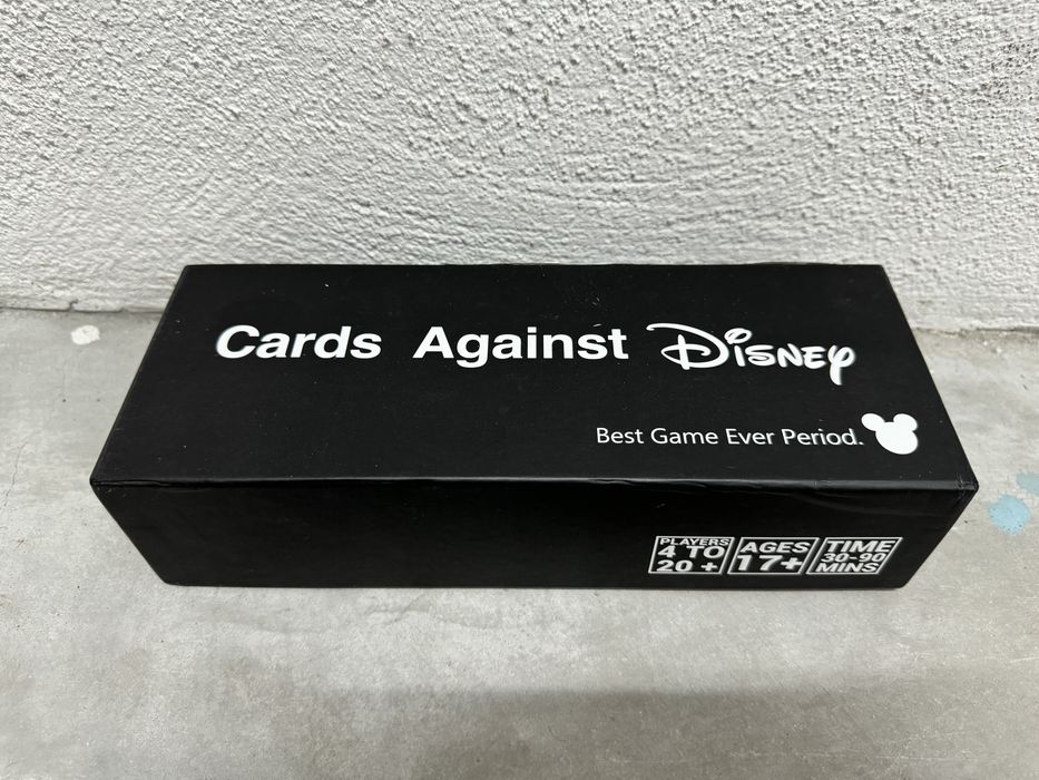Jogos de "tabuleiro" - Cards against Disney e Lusitânia