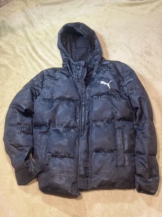 Продам куртку Puma