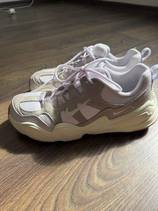 Кросівки жіночі Nike Tech Hera Violet
