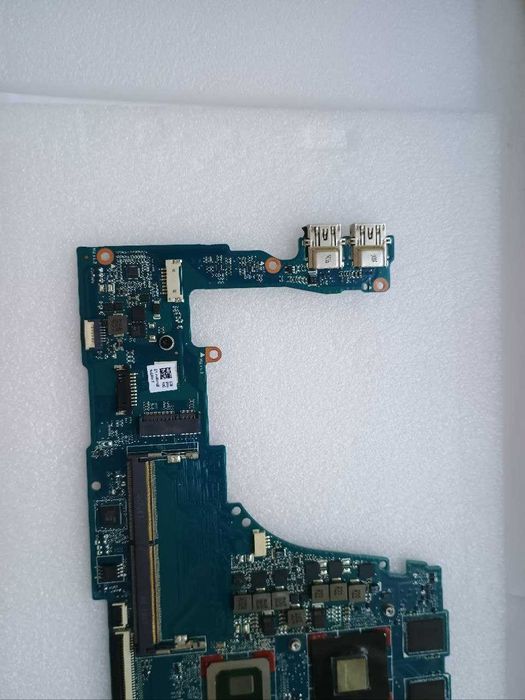 HP 15-CW / gtx 1050 / i7-1035g7 / материнська плата