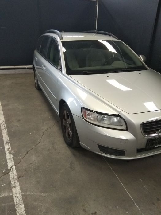 Para peças VOLVO V50 (MW)