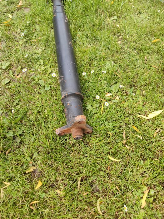 Wał napędowy BMW F10 f11 n63 4.4  automat