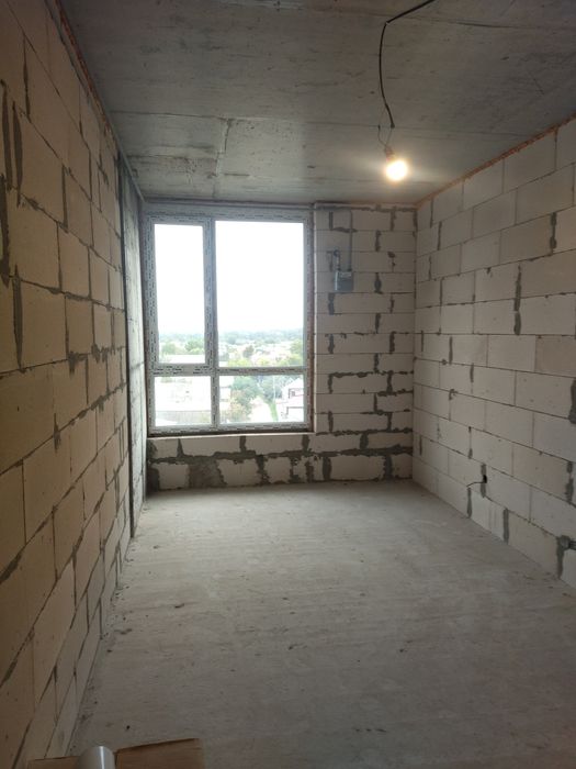 Продам однокомнатную квартиру р-н Масаны