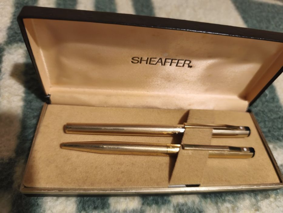 Conjunto de caneta de tinta permanente e esferográfica sheaffer
